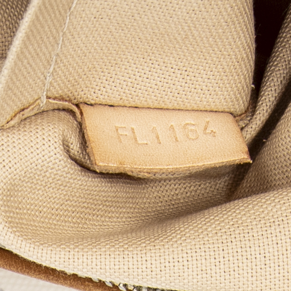 Louis Vuitton Riviera PM - Picture 10 of 10